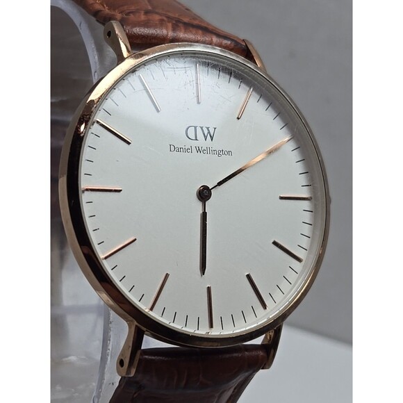 Daniel Wellington Classic 41mm Rose Gold Leather Quartz Watch New Battery Slim - Picture 5 of 13